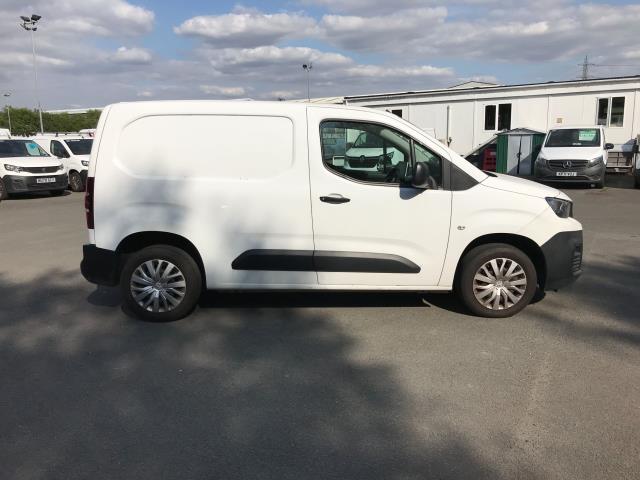 2021 Peugeot Partner 1000 1.5 Bluehdi 100 Professional Van (NY21EYB) Image 12