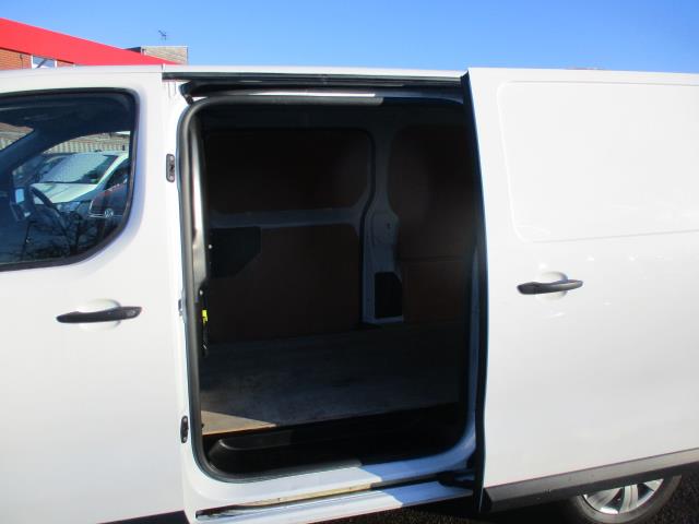 2021 Peugeot Expert 1400 2.0 Bluehdi 120 Professional Van (NY21FBE) Image 28