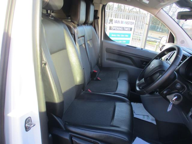 2021 Peugeot Expert 1400 2.0 Bluehdi 120 Professional Van (NY21FBE) Image 12