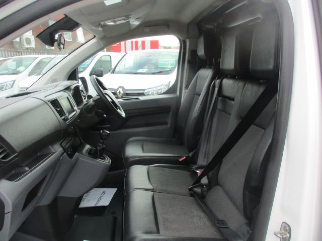 2021 Peugeot Expert 1400 2.0 Bluehdi 120 Professional Van (NY21FBE) Image 26