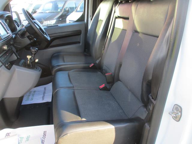 2021 Peugeot Expert 1400 2.0 Bluehdi 120 Professional Van (NY21FBE) Image 27