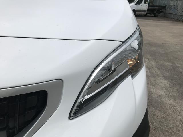 2021 Peugeot Expert 1400 2.0BLUE HDI 120PS PROFESSIONAL EURO 6 (NY21FBJ) Image 41