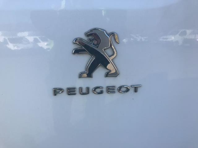 2021 Peugeot Partner 850 1.5 Bluehdi 100 Professional Crew Van (NY21GCU) Image 19