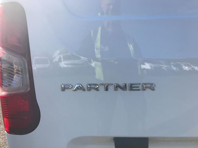 2021 Peugeot Partner 850 1.5 Bluehdi 100 Professional Crew Van (NY21GCU) Image 18