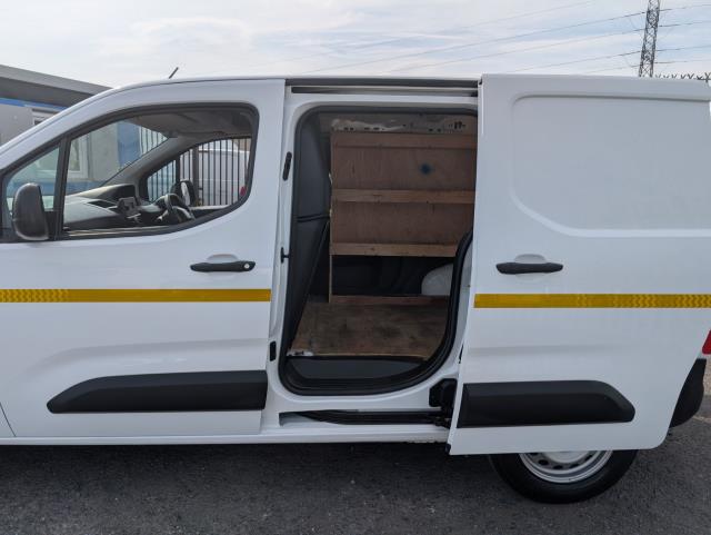2021 Peugeot Partner 1000 1.5 Bluehdi 100 Grip Van (NY21GDE) Image 23