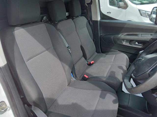 2021 Peugeot Partner 1000 1.5 Bluehdi 100 Grip Van (NY21GDZ) Image 21