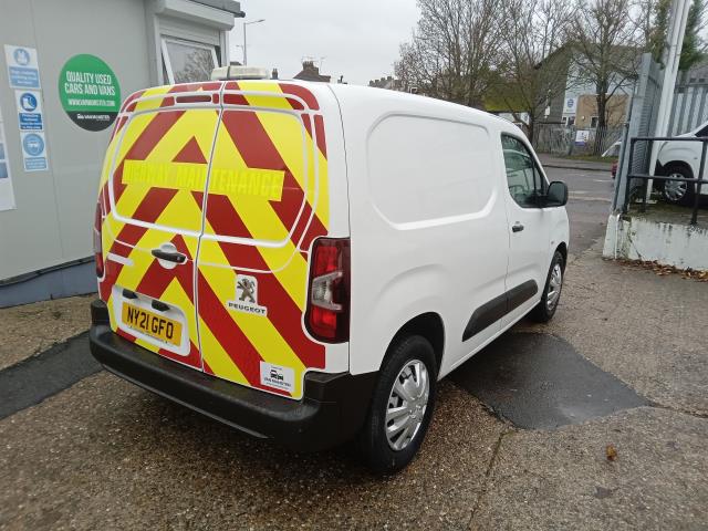 2021 Peugeot Partner 1000 1.5 Bluehdi 100 GRIP Van (NY21GFO) Image 12
