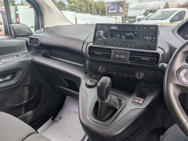 2021 Peugeot Partner 1000 1.5 Bluehdi 100 Grip Van (NY21GFU) Image 24