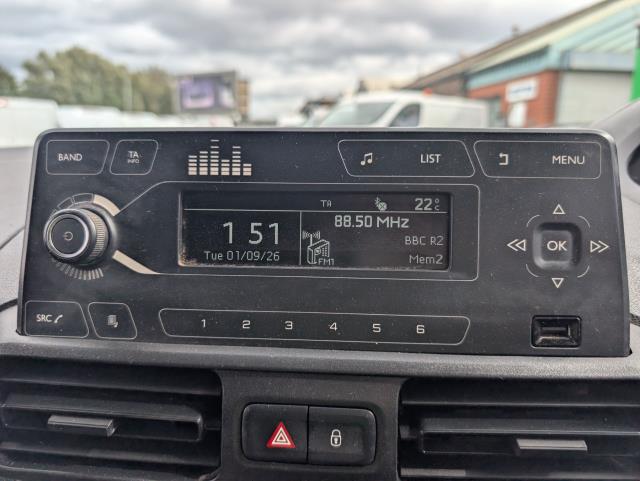 2021 Peugeot Partner 1000 1.5 Bluehdi 100 Grip Van (NY21GFU) Image 21