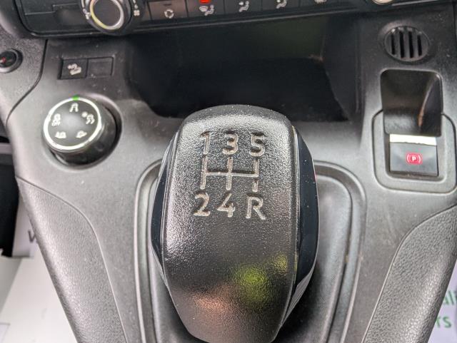 2021 Peugeot Partner 1000 1.5 Bluehdi 100 Grip Van (NY21GFU) Image 23