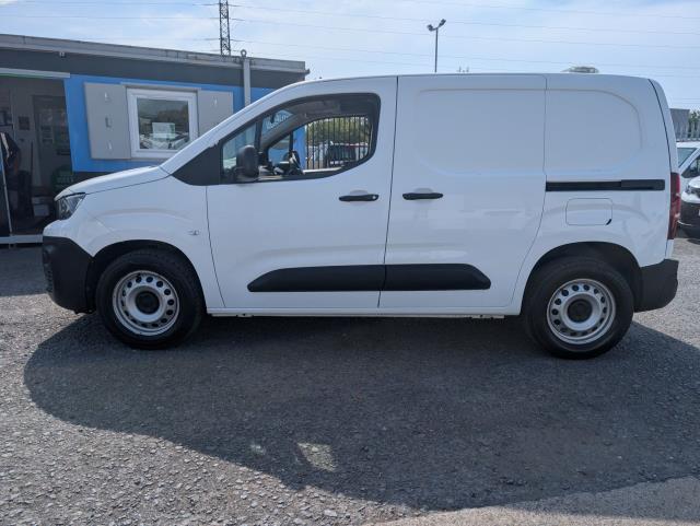 2021 Peugeot Partner 1000 1.5 Bluehdi 100 Grip Van *TV* (NY21GSU) Image 5