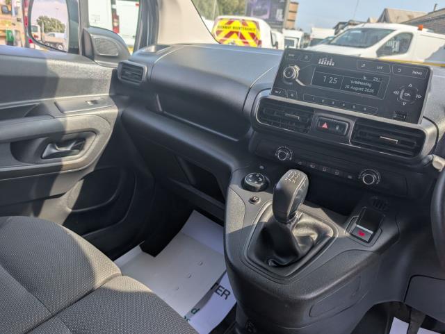 2021 Peugeot Partner 1000 1.5 Bluehdi 100 Grip Van *TV* (NY21GSU) Image 24
