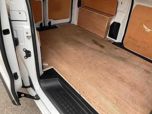 2021 Peugeot e-Expert 1000 100Kw 75Kwh Professional Van Auto (NY21GUC) Image 17