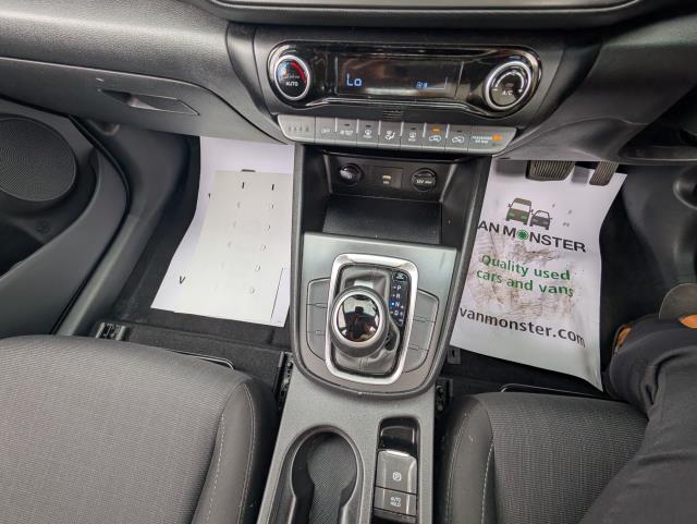 2022 Hyundai KONA 1.6 Gdi Hybrid Se Connect 5Dr Dct (OE72EZF) Image 16