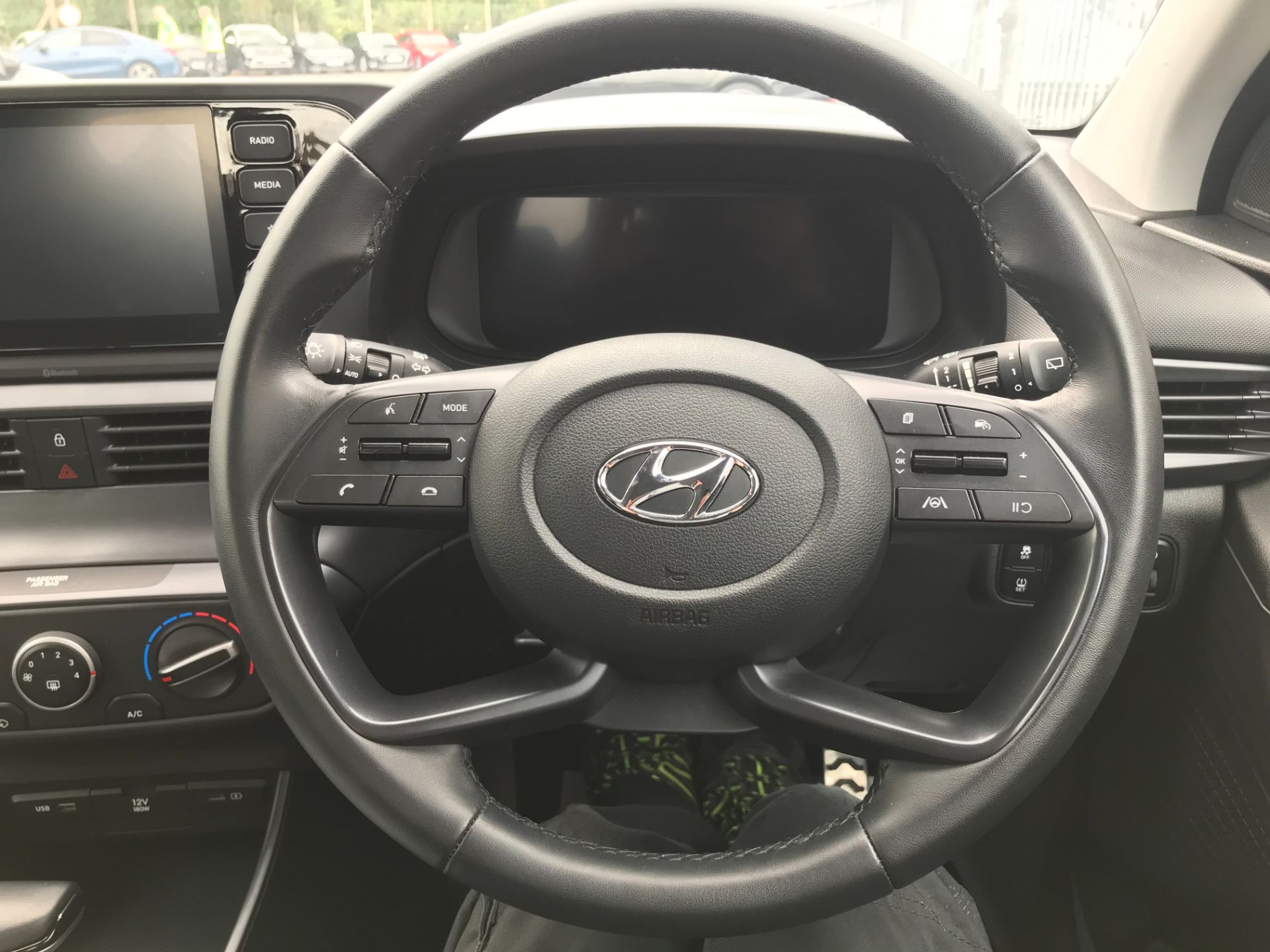 2022 Hyundai Bayon 1.0 Tgdi 48V Mhev Se Connect 5Dr Dct (OV22KZR) Thumbnail 31