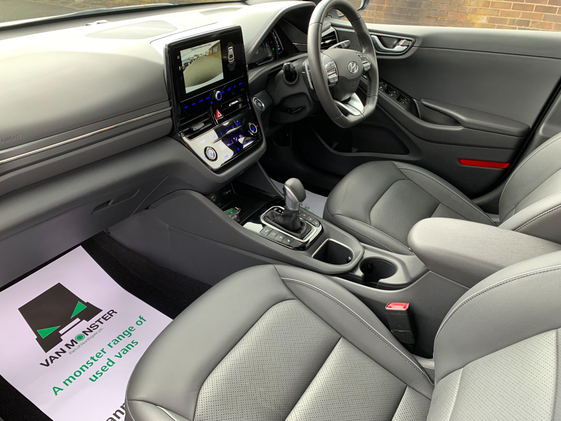 2021 Hyundai Ioniq 1.6 Gdi Hybrid Premium Se 5Dr Dct (OV71KXE) Thumbnail 5