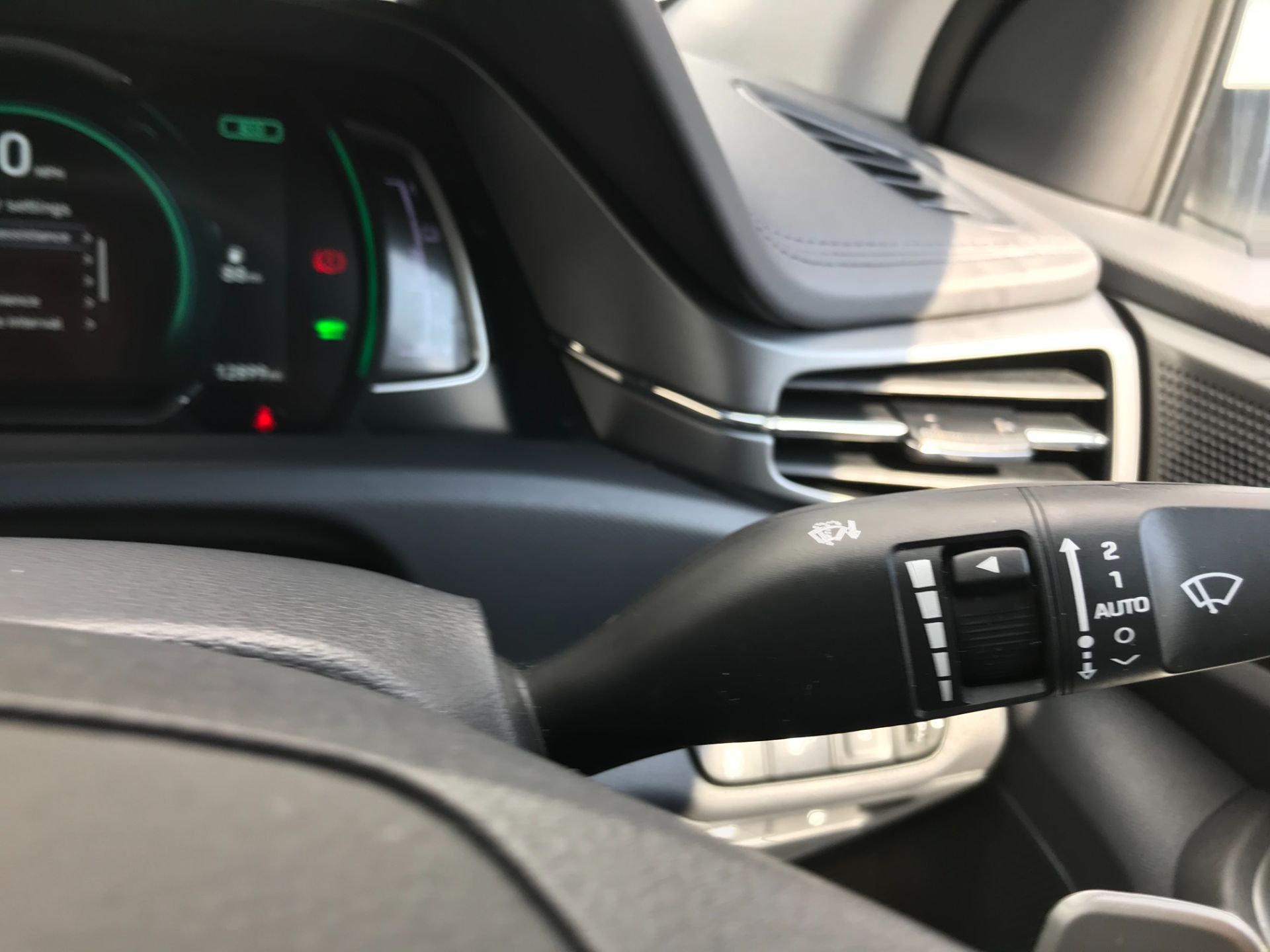 2021 Hyundai Ioniq 1.6 Gdi Hybrid Premium Se 5Dr Dct (OV71WLR) Thumbnail 35