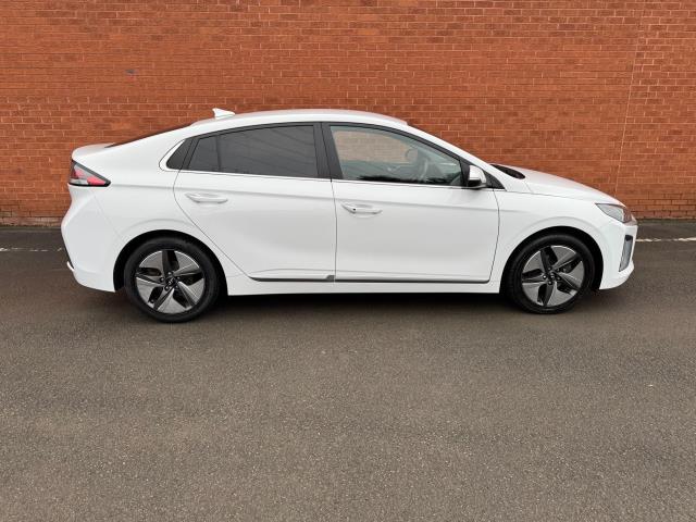 2021 Hyundai Ioniq 1.6 GDI Hybrid Premium SE 5Dr DCT (OV71WLX) Image 10