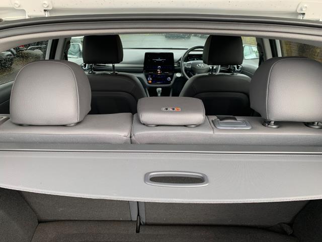 2021 Hyundai Ioniq 1.6 Gdi Hybrid Premium Se 5Dr Dct (OV71XPE) Thumbnail 11