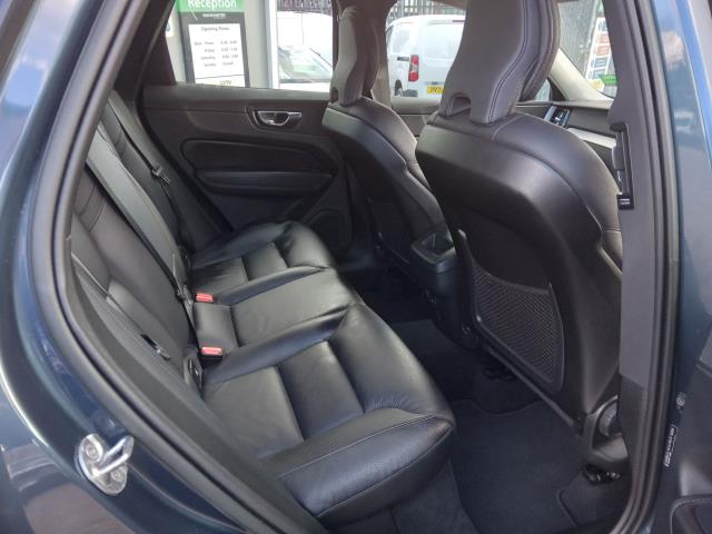 2022 Volvo Xc60 2.0 B5p Core 5Dr Awd Geartronic (OW72FBZ) Image 17