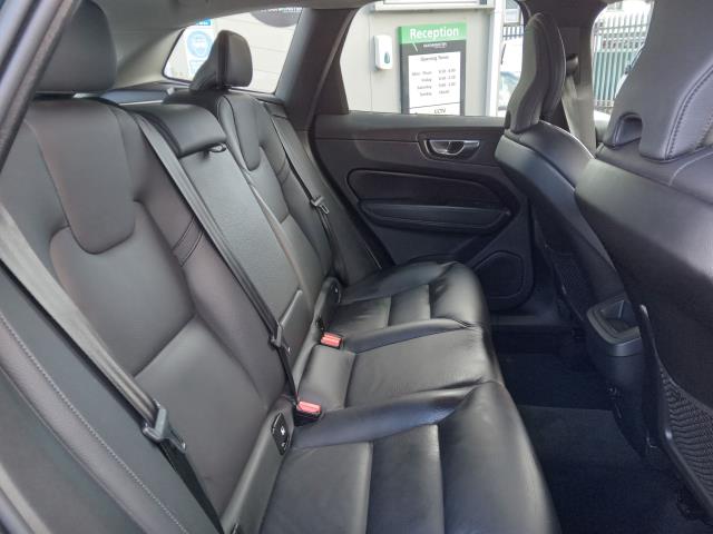 2022 Volvo Xc60 2.0 B5p Core 5Dr Awd Geartronic (OW72FBZ) Image 18
