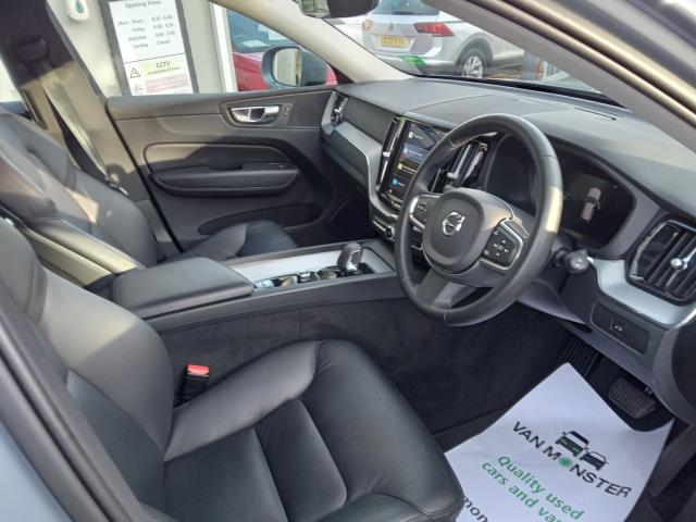 2022 Volvo Xc60 2.0 B5p Core 5Dr Awd Geartronic (OW72FCC) Image 29