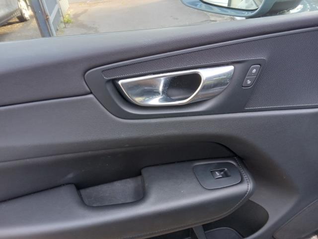 2022 Volvo Xc60 2.0 B5p Core 5Dr Awd Geartronic (OW72FCC) Image 17