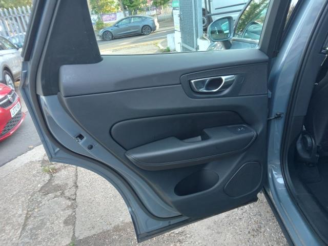 2022 Volvo Xc60 2.0 B5p Core 5Dr Awd Geartronic (OW72FCC) Image 22