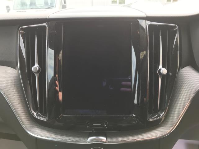 2022 Volvo Xc60 2.0 B5p Core 5Dr Awd Geartronic (OW72FCF) Image 4
