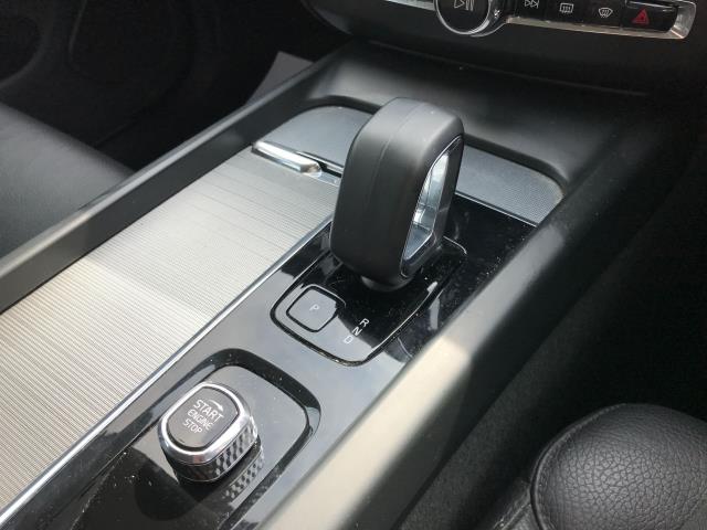 2022 Volvo Xc60 2.0 B5p Core 5Dr Awd Geartronic (OW72FCF) Image 36