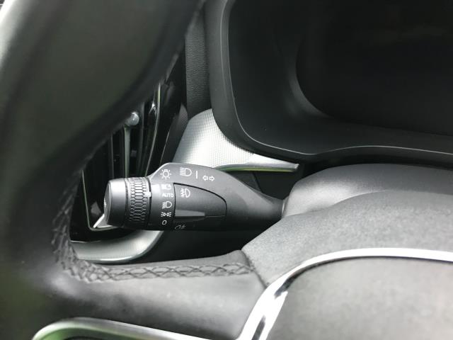 2023 Volvo Xc60 2.0 B5p Core 5Dr Awd Geartronic (OW72KRJ) Image 32