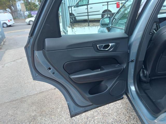 2023 Volvo Xc60 2.0 B5p Core 5Dr Awd Geartronic (OW72KRZ) Image 22