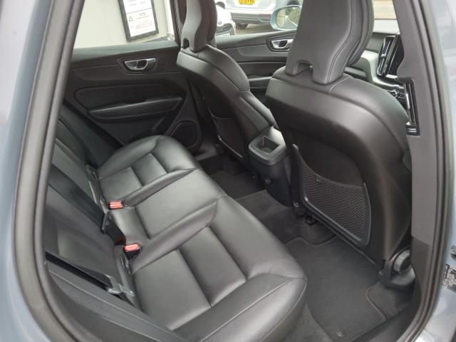 2023 Volvo Xc60 2.0 B5p Core 5Dr Awd Geartronic (OW72KRZ) Image 25