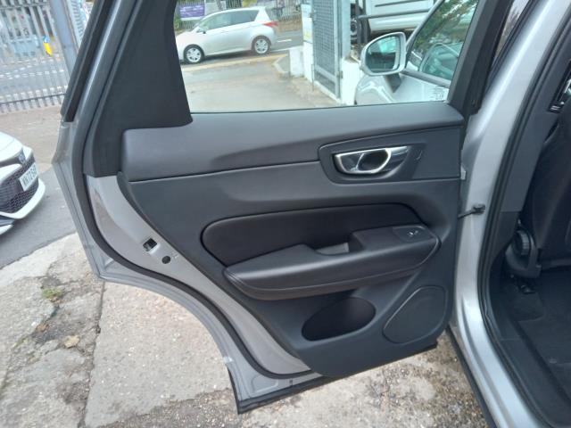 2023 Volvo Xc60 2.0 B5p Core 5Dr Awd Geartronic (OW72KSJ) Image 23