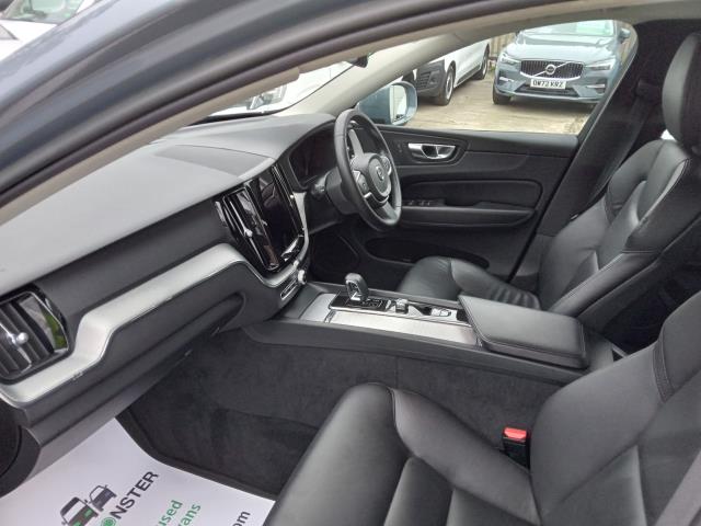 2023 Volvo Xc60 2.0 B5p Core 5Dr Awd Geartronic (OW72KYV) Image 15