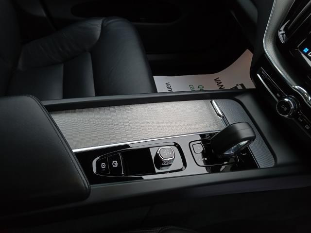 2023 Volvo Xc60 2.0 B5p Core 5Dr Awd Geartronic (OW72KYV) Image 40