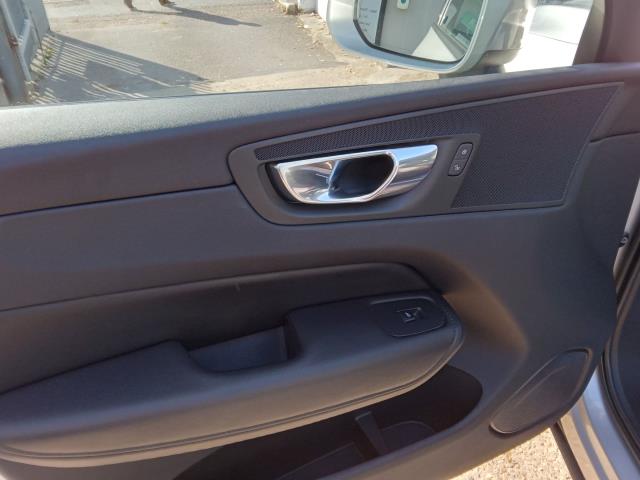 2023 Volvo Xc60 2.0 B5p Core 5Dr Awd Geartronic (OW72NVP) Image 17