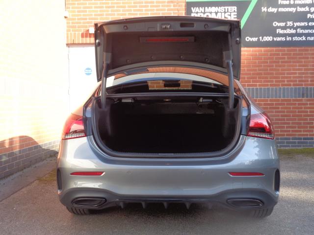 2022 Mercedes-Benz A Class A180 Amg Line Executive Edition 4Dr Auto (OY22WUU) Image 11