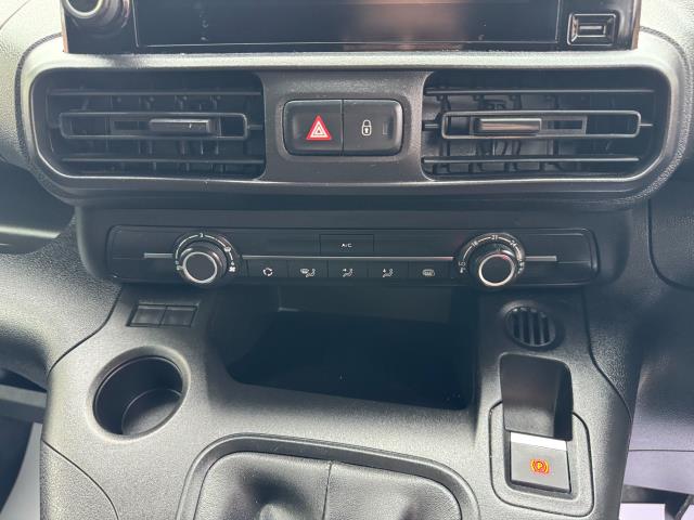 2022 Peugeot Partner 1000 1.5 Bluehdi 100 Professional Premium Van (PE71UVN) Image 25