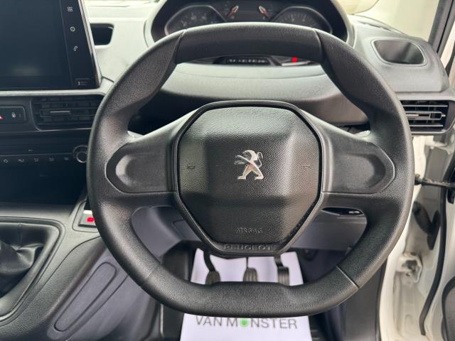 2022 Peugeot Partner 1000 1.5 Bluehdi 100 Professional Premium Van (PE71UVN) Image 22