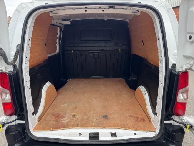 2022 Peugeot Partner 1000 1.5 Bluehdi 100 Professional Premium Van (PE71UVN) Image 43