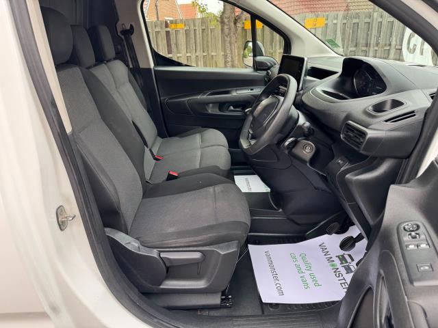 2022 Peugeot Partner 1000 1.5 Bluehdi 100 Professional Premium Van (PE71UVN) Image 15