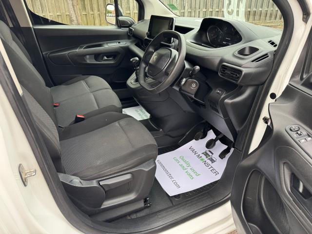 2022 Peugeot Partner 1000 1.5 Bluehdi 100 Professional Premium Van (PE71UVN) Image 13