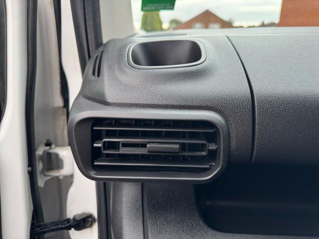 2022 Peugeot Partner 1000 1.5 Bluehdi 100 Professional Premium Van (PE71UVN) Image 37