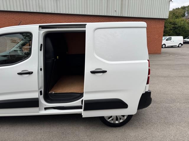 2022 Peugeot Partner 1000 1.5 Bluehdi 100 Professional Premium Van (PE71UVN) Image 41