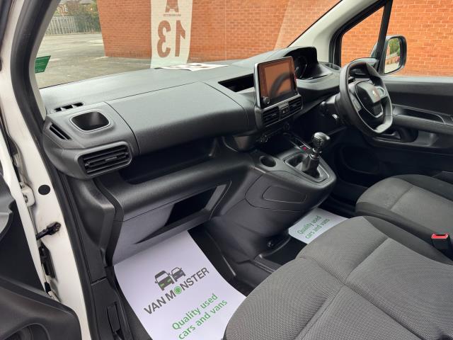 2022 Peugeot Partner 1000 1.5 Bluehdi 100 Professional Premium Van (PE71UVN) Image 29