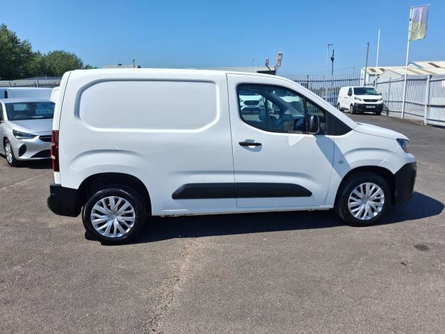 2021 Peugeot Partner L1 1000 1.5BLUE HDI 100PS PROFESSIONAL PREMIUM EURO 6 (PF71GGP) Image 13