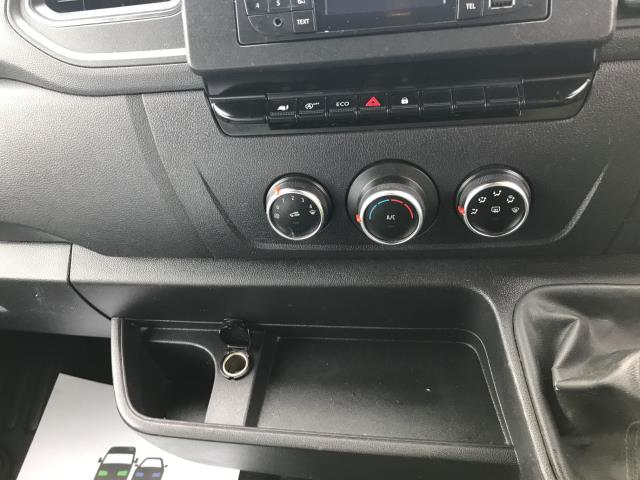 2021 Nissan Nv400 2.3 Dci 150Ps Tekna Double Cab Dropside (PO21KTD) Image 19