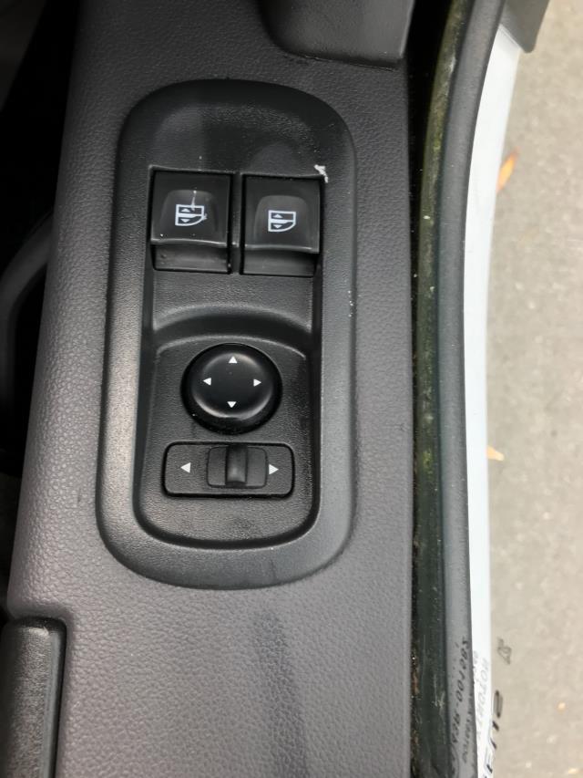 2021 Nissan Nv400 2.3 Dci 150Ps H1 Tekna Double Cab Dropside (PO21KXD) Image 34