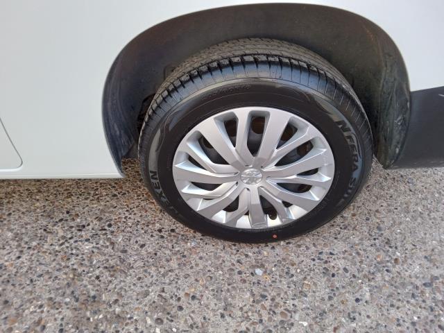 2021 Peugeot Partner 950 1.5 Bluehdi 100 Professional Van (RA21NYN) Image 32